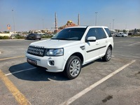 Used 2014 Land Rover LR2 for sale in Dubai